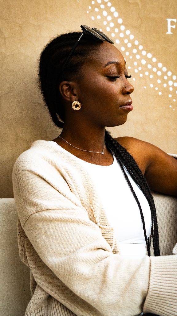 Marrakech Vibe — portrait profil dorures