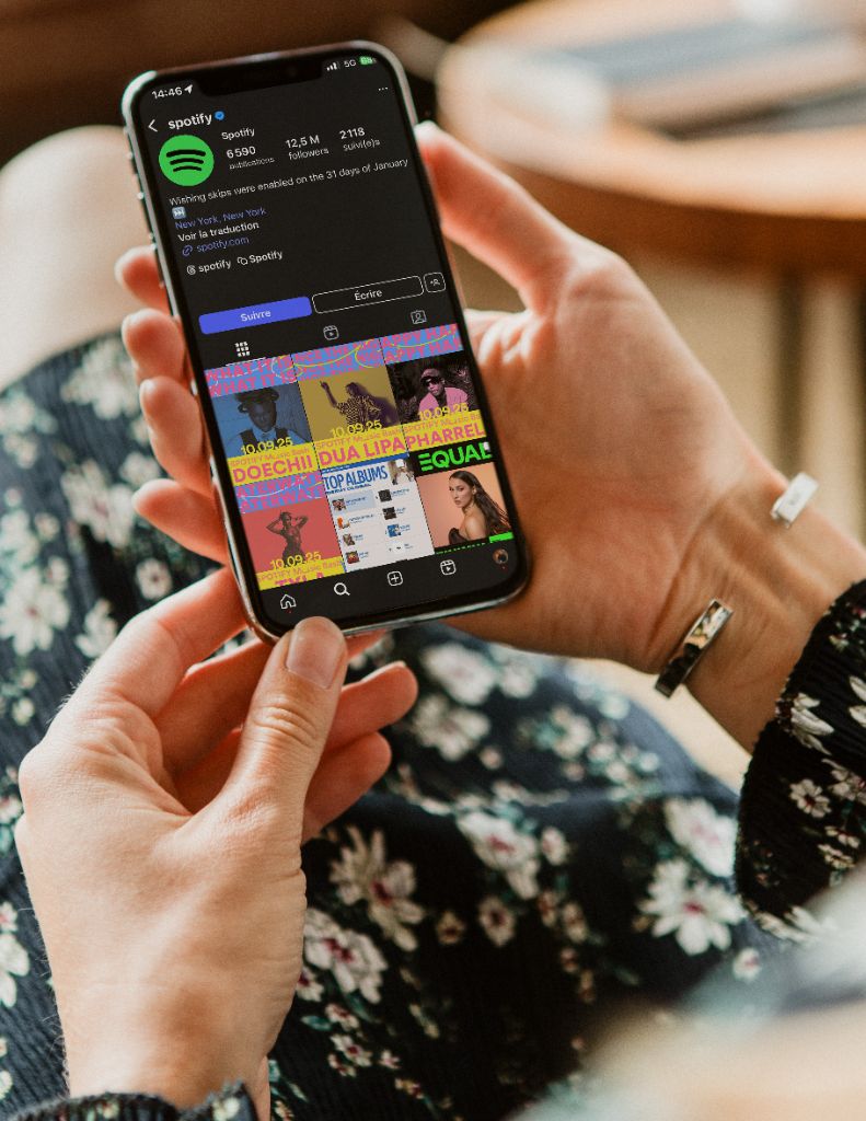 Spotify — mockup mobile Instagram